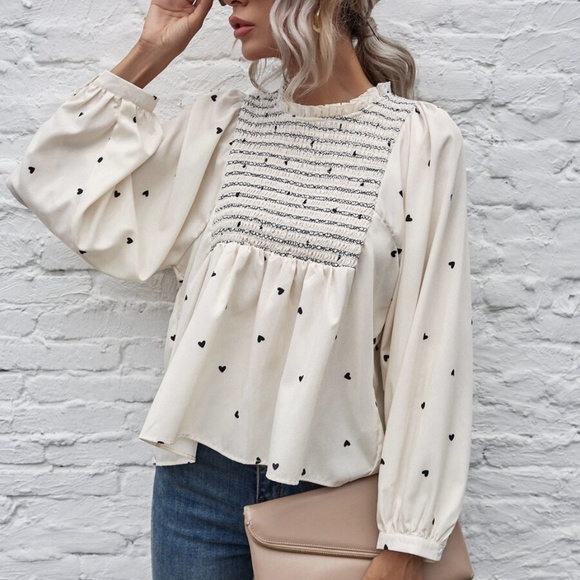 black heart print ruffle long sleeve top - Picture 2 of 15